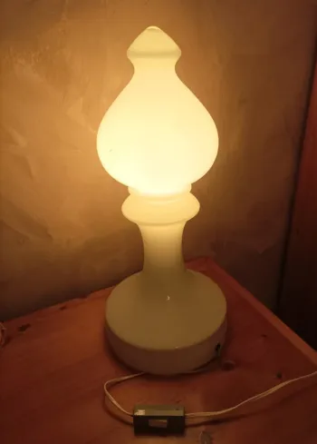 Ivan Jakeš, retro lampa