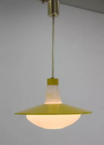670282 - 1